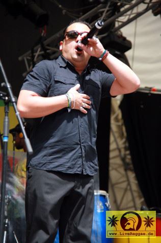 Roy Paci (I) with Aretuska - Summer Jam Festival - Fuehlinger See, Koeln - Green Stage 5. Juli 2008 (11).JPG